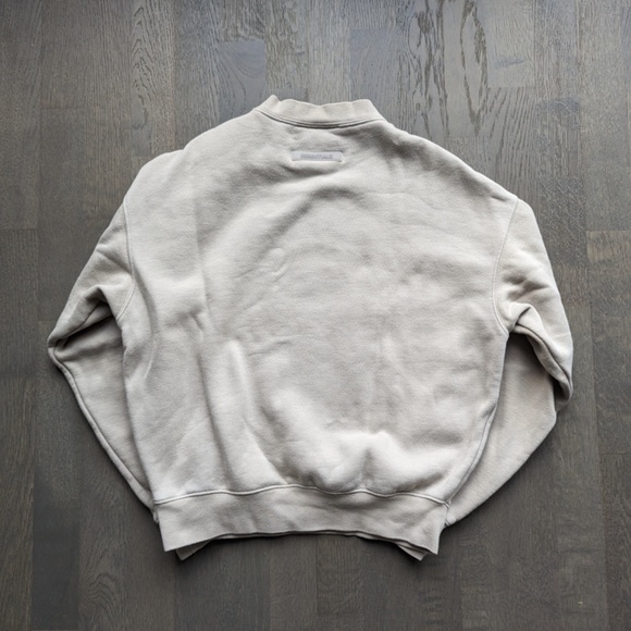 Essentials Cream Sweatshirt - Picture 6 of 6